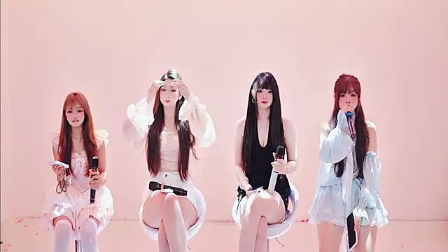 CC-0606 online show from February 3, 9:47 am