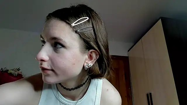 VelvetCaress online show from May 15, 9:16 am