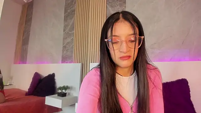 HannaWen  online show from March 7, 12:57 pm