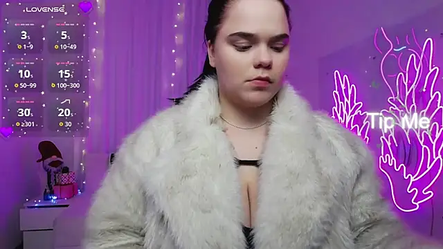 Snapshot of Elegant_Eliss chatting on February 2, 6:28 pm Elegant Eliss online show from February 2, 6:28 pm