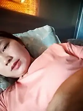 cute-hiphop online show from April 3, 5:05 am