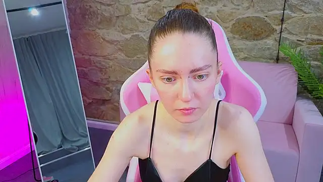 KristineValbuena online show from February 4, 1:55 am