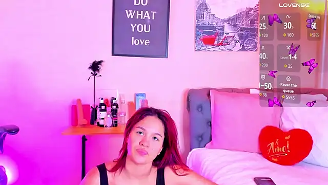 Snapshot of victoriazans chatting on March 12, 3:56 am victoriazans online show from March 12, 3:56 am