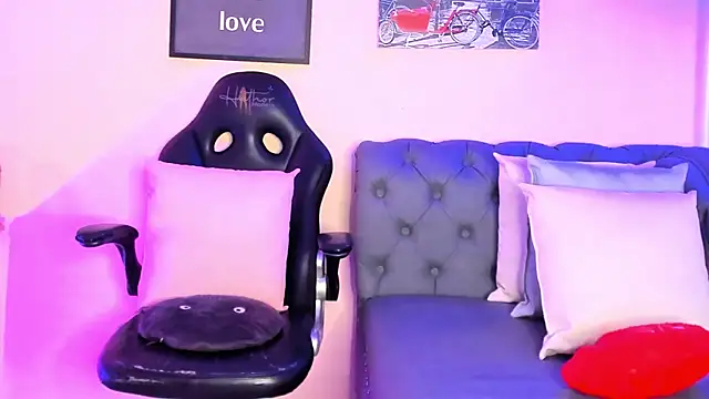 Snapshot of victoriazans chatting on March 30, 11:00 am victoriazans online show from March 30, 11:00 am