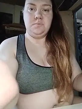 Snapshot of MaryShiny_ chatting on April 12, 11:04 am MaryShiny online show from April 12, 11:04 am