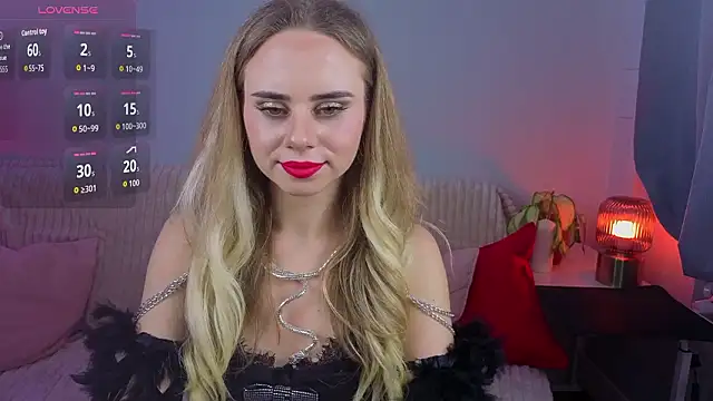   ESTELLE   online show from February 7, 4:33 pm