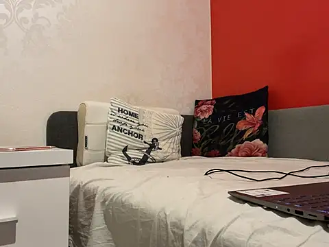 Snapshot of adamchatsforfun chatting on April 2, 12:52 am adamchatsforfun online show from April 2, 12:52 am