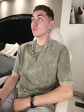 VictorMagnus online show from February 5, 8:13 pm