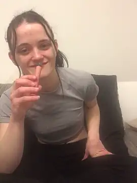 LeonieClaire online show from March 23, 6:12 pm