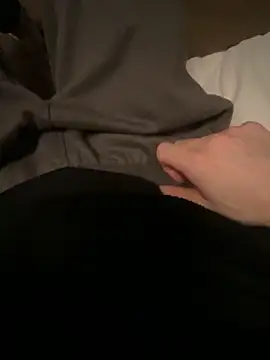 zo-19cm online show from February 1, 10:30 pm