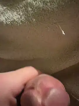 Snapshot of twankletoes1234 chatting on March 28, 11:37 pm twankletoes1234 online show from March 28, 11:37 pm