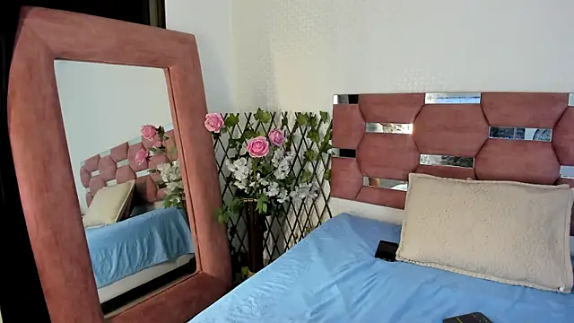 GrettaRouse online show from May 8, 7:52 pm