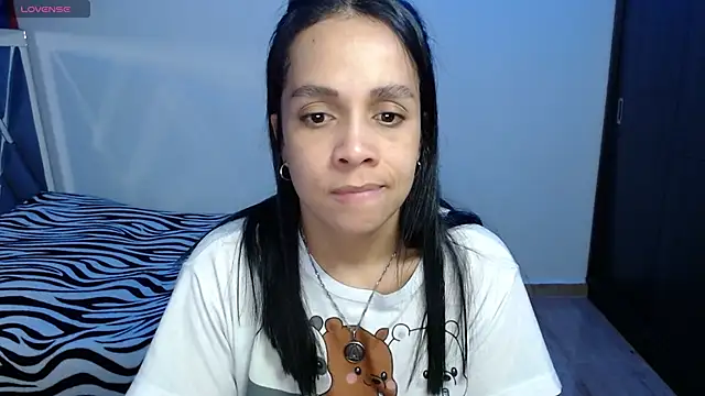 paula lopez   online show from April 15, 11:16 pm