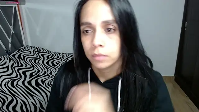 paula lopez   online show from May 5, 12:29 am