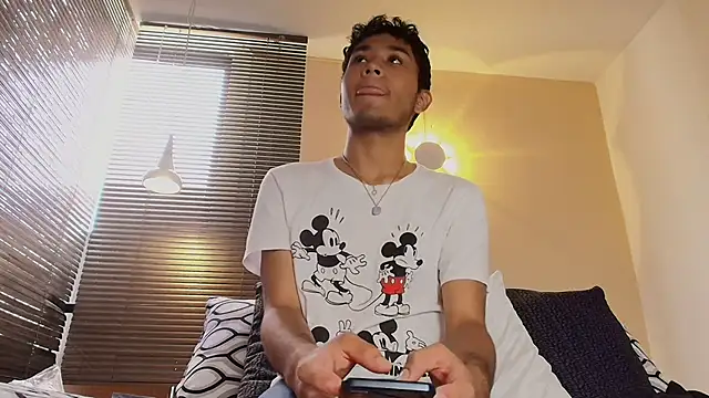 Damon Salvarote S online show from February 17, 7:31 pm