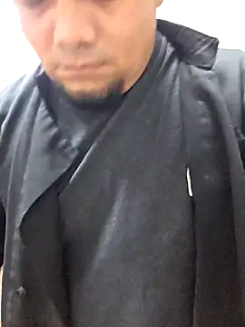 Snapshot of gerlop90 chatting on March 21, 8:23 pm gerlop90 online show from March 21, 8:23 pm