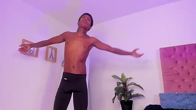 im oleiderr online show from February 24, 4:10 am