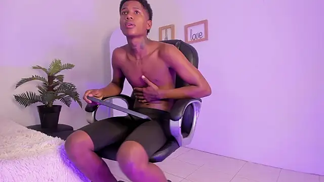 im oleiderr online show from February 28, 4:24 am