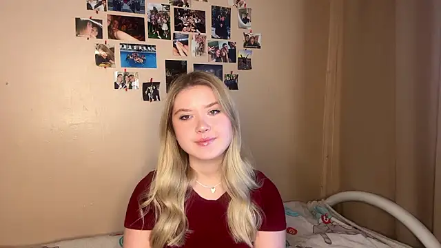 Snapshot of colamy chatting on February 14, 5:26 am colamy online show from February 14, 5:26 am