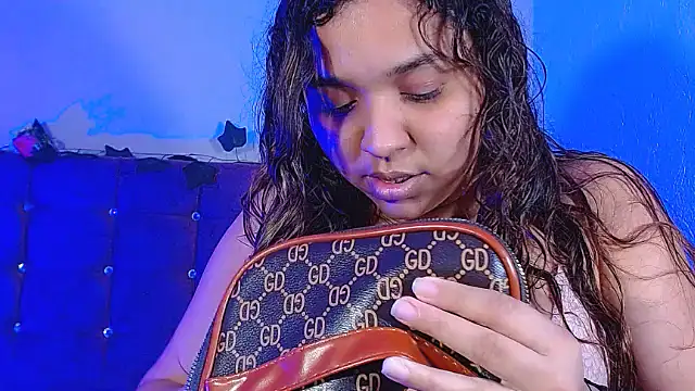 miiia perez online show from March 30, 7:37 pm