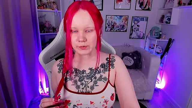 AnnieVibe online show from May 4, 5:31 pm