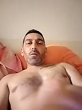 Snapshot of Spider2828 chatting on April 9, 7:30 pm Spider2828 online show from April 9, 7:30 pm