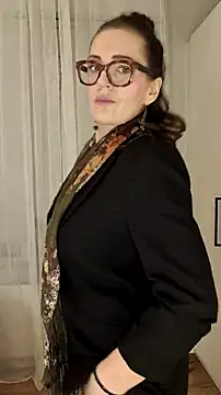 Bella Velour online show from February 17, 6:21 am