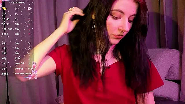 NicoleLuxe online show from March 17, 7:17 pm