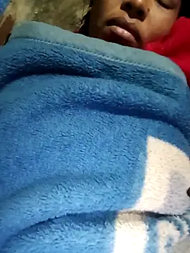 Snapshot of Royal_hotti0011 chatting on March 23, 12:03 am Royal hotti0011 online show from March 23, 12:03 am