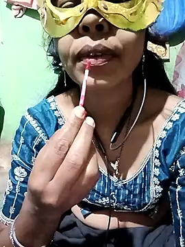 Snapshot of Royal_hotti0011 chatting on March 25, 9:04 am Royal hotti0011 online show from March 25, 9:04 am