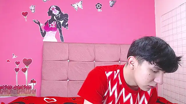 massimoferrera303av online show from February 10, 6:12 pm