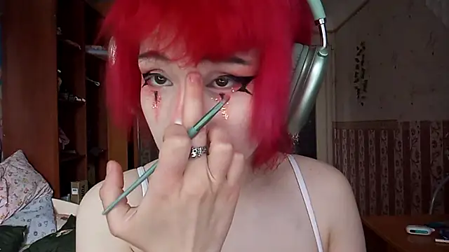 Snapshot of KathernSaulters chatting on March 28, 7:08 am KathernSaulters online show from March 28, 7:08 am