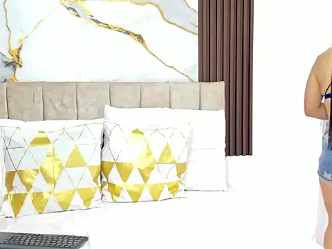 Atenis thompson online show from February 17, 6:03 pm