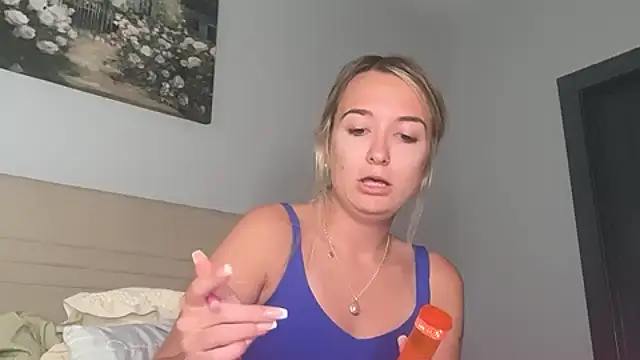 kelseyblu online show from May 9, 11:10 pm
