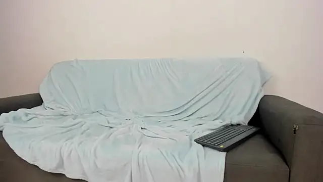 Snapshot of Steerlingxvx chatting on February 13, 12:50 am Steerlingxvx online show from February 13, 12:50 am