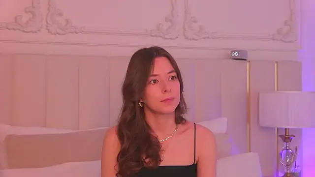 AlisseMoore online show from April 27, 6:33 am