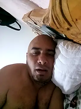 themoren88 online show from February 2, 10:30 pm