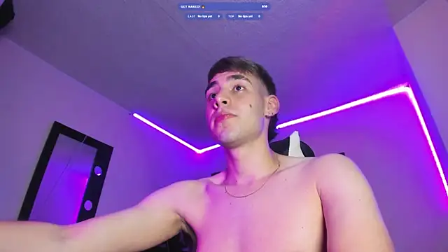 PapiNoha69 online show from March 5, 2:40 am