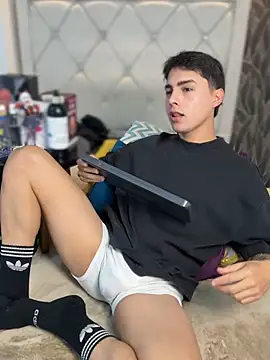 Samu Hott online show from March 5, 8:38 pm