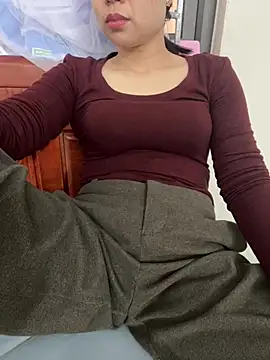 Snapshot of Yinini chatting on March 14, 2:28 am Yinini online show from March 14, 2:28 am