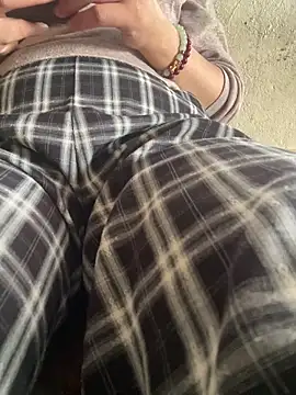 Snapshot of Yinini chatting on March 15, 7:58 am Yinini online show from March 15, 7:58 am