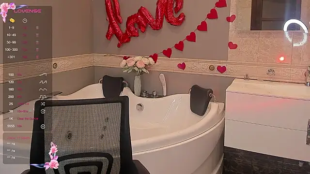 Snapshot of MaryClars chatting on February 15, 7:51 am MaryClars online show from February 15, 7:51 am