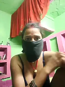 Snapshot of Vinita_cuty chatting on May 22, 10:54 am Vinita cuty online show from May 22, 10:54 am