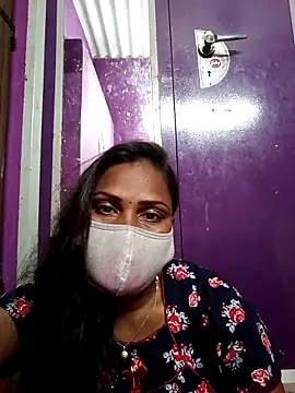 Snapshot of Tamil_Hot_Nisha chatting on March 8, 5:44 am Tamil Hot Nisha online show from March 8, 5:44 am