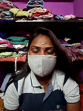 Snapshot of Tamil_Hot_Nisha chatting on April 3, 6:00 am Tamil Hot Nisha online show from April 3, 6:00 am