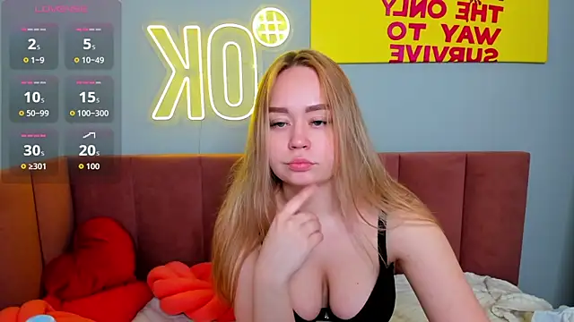 BellaAiry online show from May 7, 1:44 am