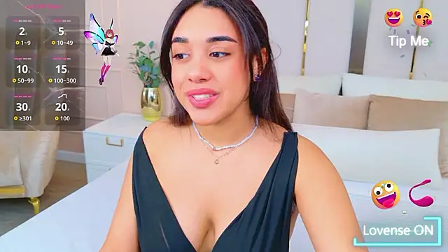 Snapshot of Luna_Cortier chatting on March 12, 6:19 am Luna Cortier online show from March 12, 6:19 am