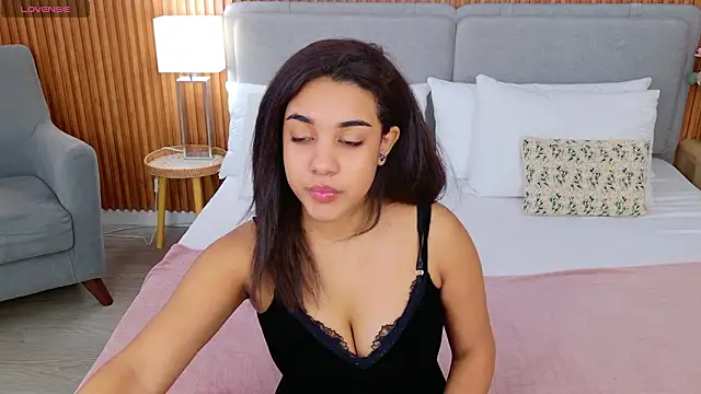 Snapshot of Luna_Cortier chatting on March 16, 7:12 am Luna Cortier online show from March 16, 7:12 am