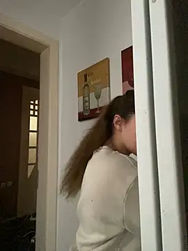 StellaRo online show from February 5, 8:19 am