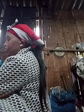 lena-cute online show from February 22, 12:34 am